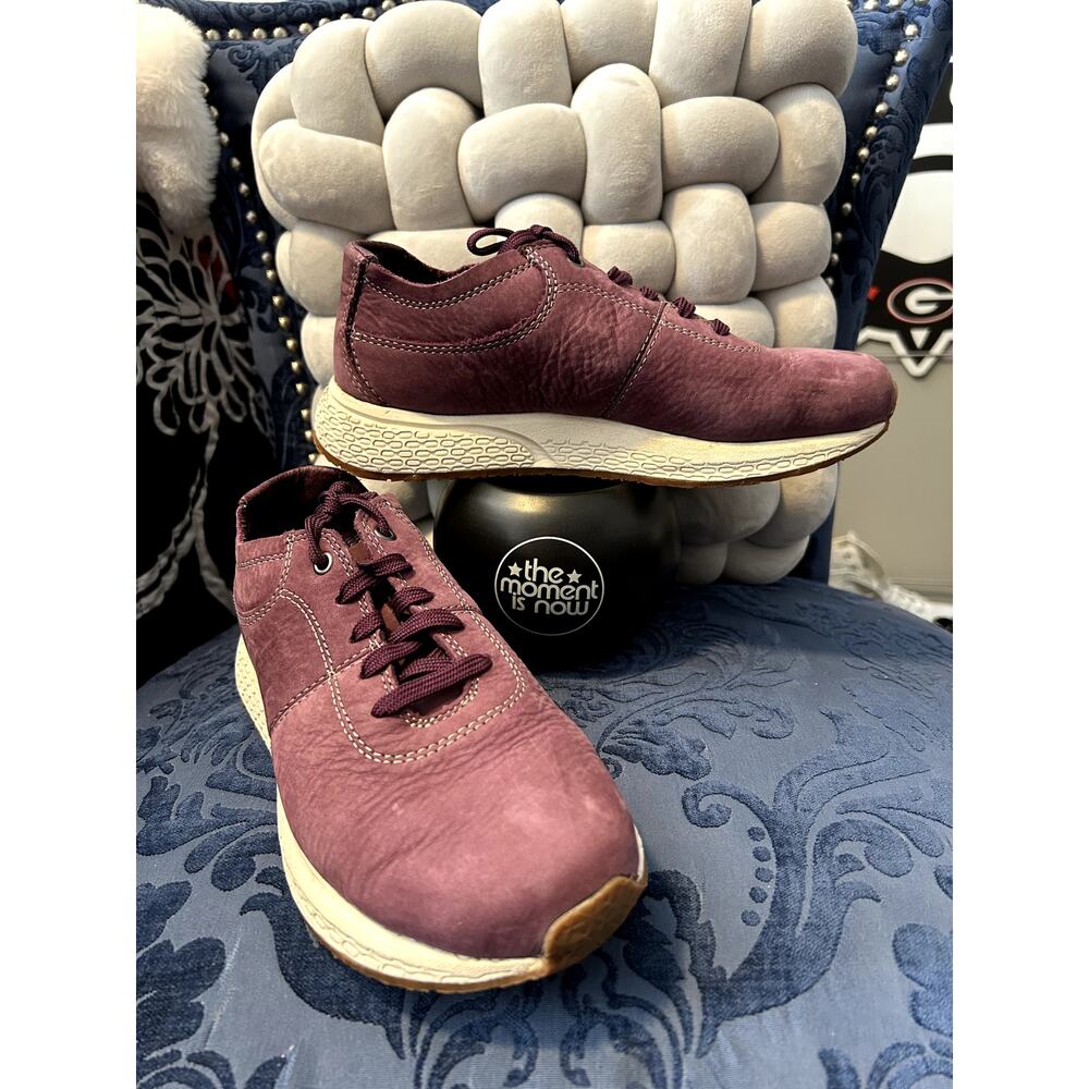 LL Bean Purple Plum Suede Sneakers Size 7 NWOT